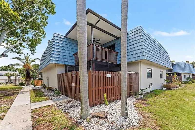 14521 Catalina Cir, FL