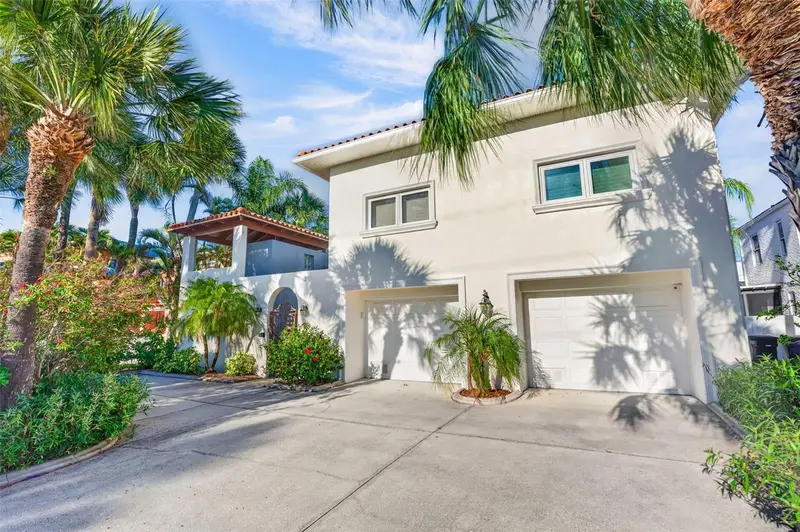 831 Mandalay Ave, FL
