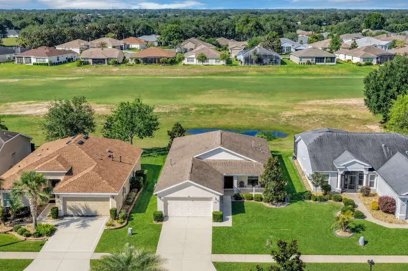 27103 Roanoke Dr, FL