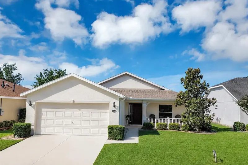 27103 Roanoke Dr, FL