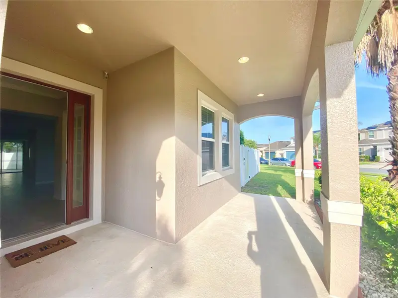 1015 Grand Hilltop Dr, FL