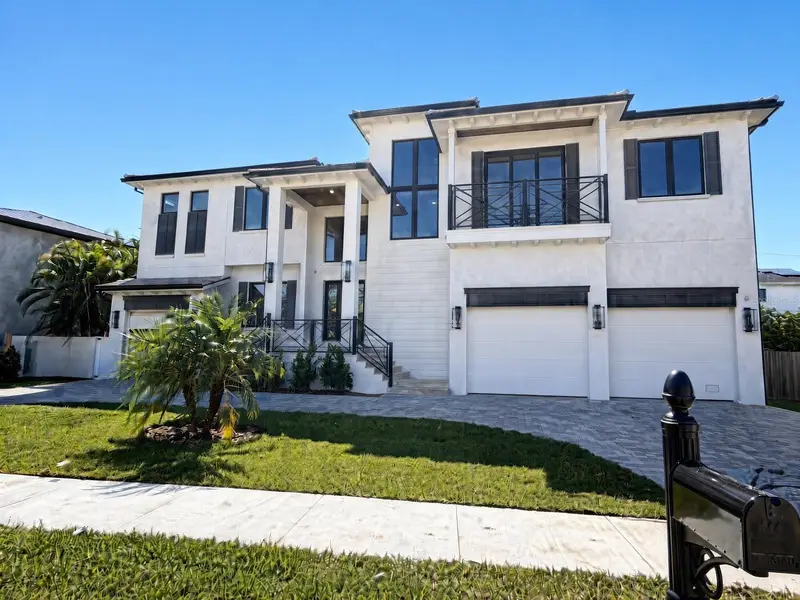 626 Danube Ave, FL