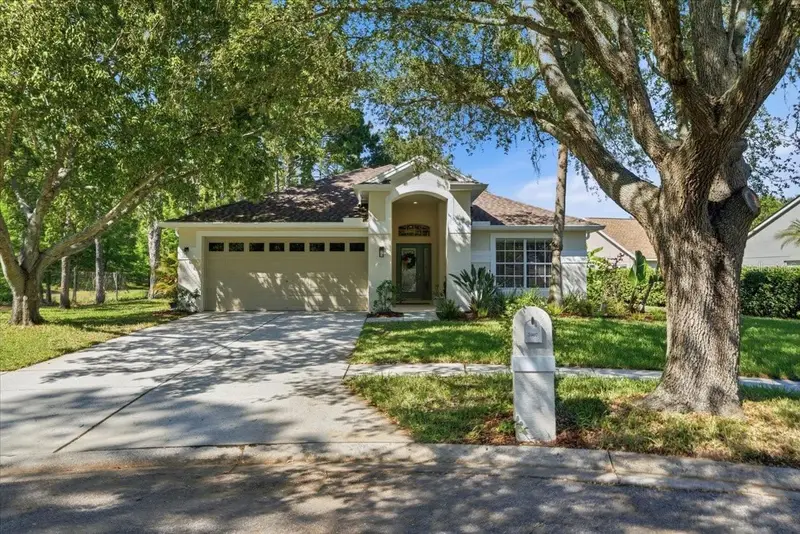 5907 Lourdes Way, FL