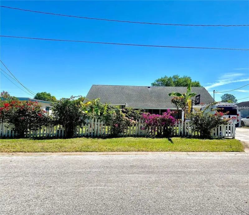607 N Forrest Ave, FL