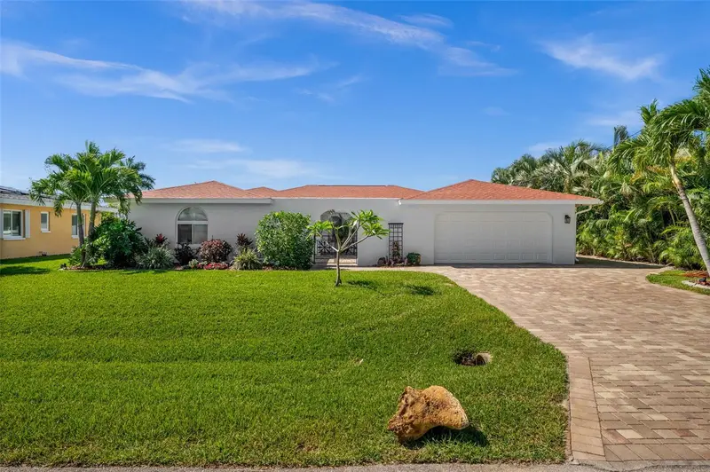 1432 Venetian Ct, FL