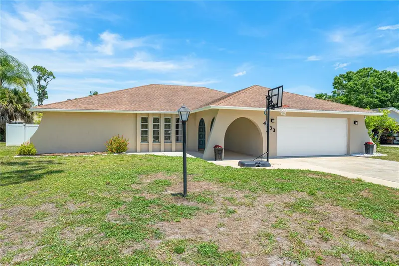 4233 Boswell Pl, FL