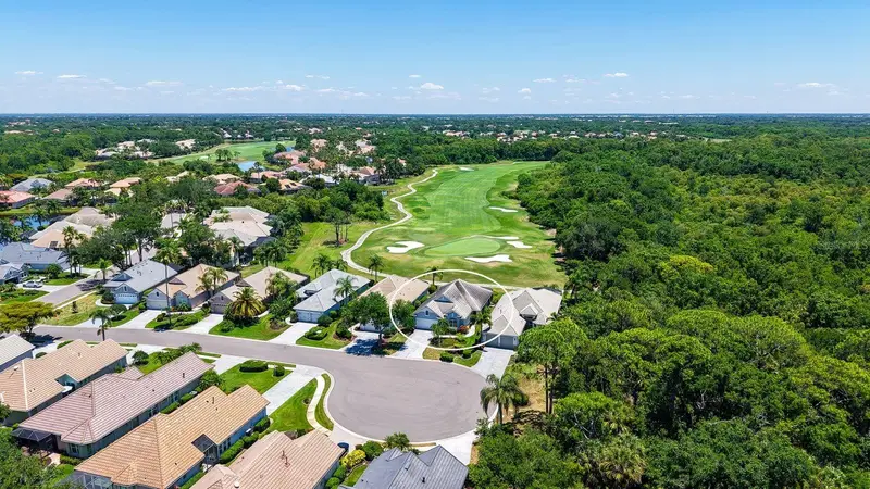 7823 Heritage Classic Ct, FL
