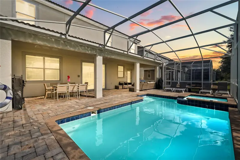 1592 Maidstone Ct, FL