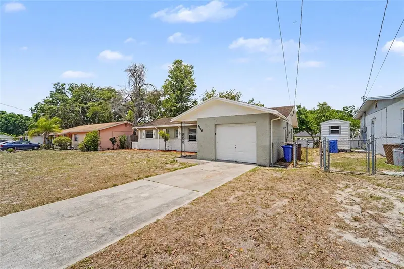 8308 Oleander Ln, FL