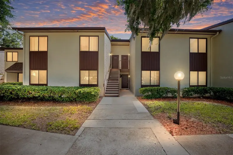 749 Midway Dr #A, FL