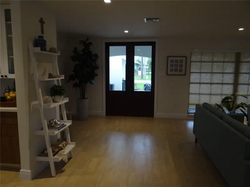470 Bal Harbor Blvd, FL