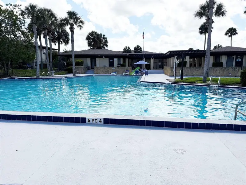 56 Club House Dr #101, FL