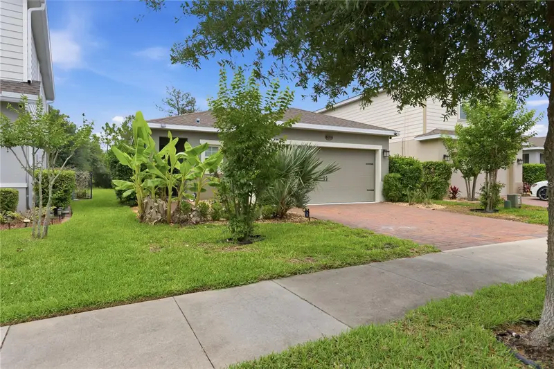 1537 Chelsea Manor Cir, FL