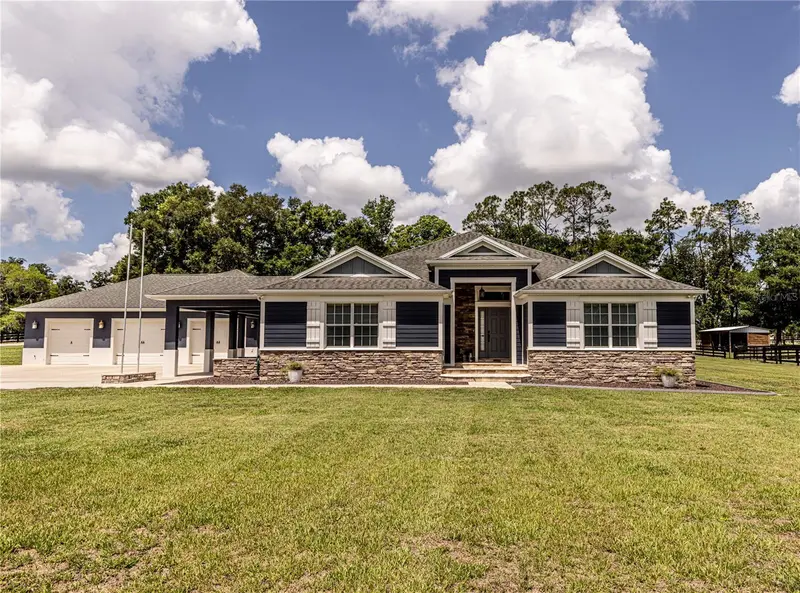 2057 E C 462, FL