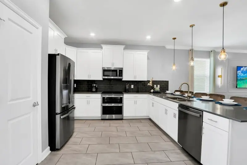 4388 Quote St, FL