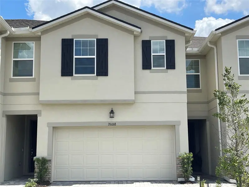 26068 Woven Wicker Bnd, FL