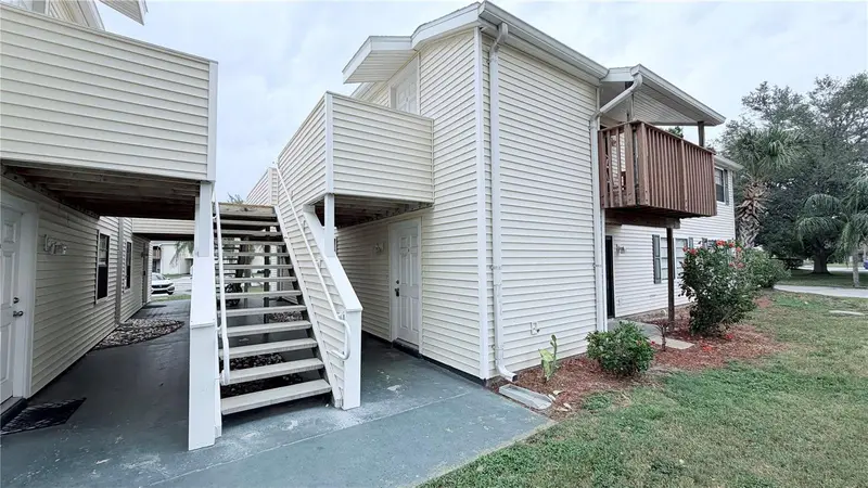 131 Sabal Ct #E, FL