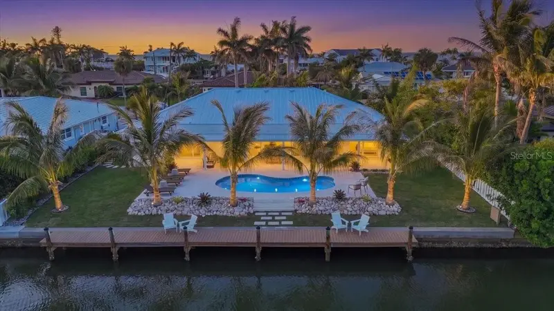 618 Gladstone Ln, FL