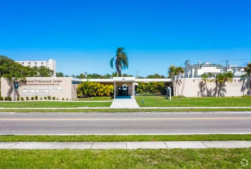 1201 S Highland Ave #7, FL