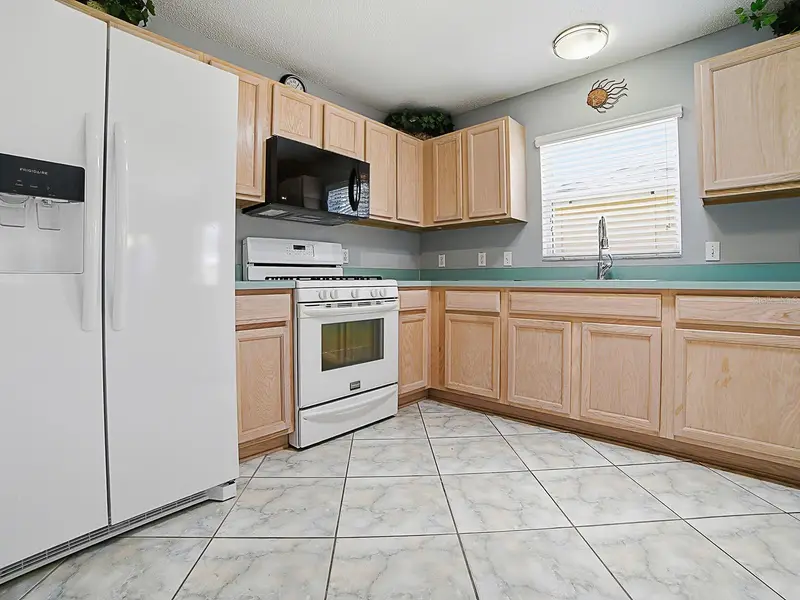 872 Winchester Ct, FL