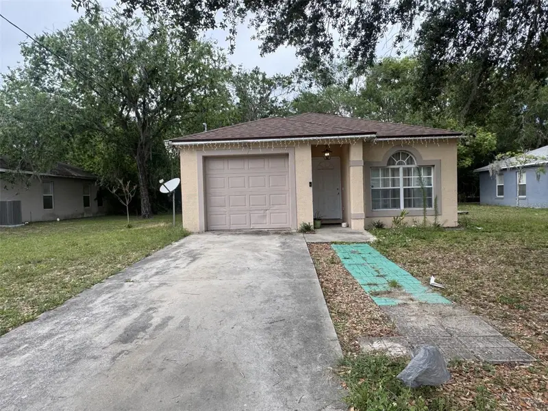 1112 W 7th St, FL