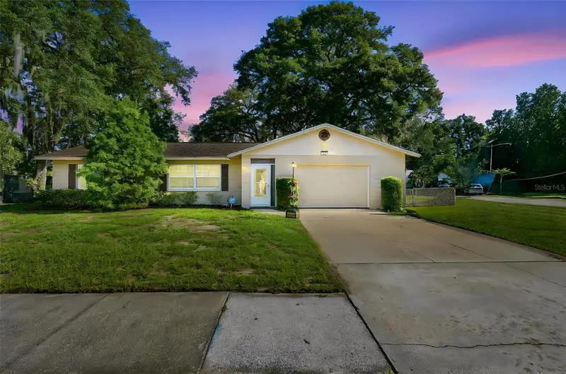 1111 Helen Dr, FL