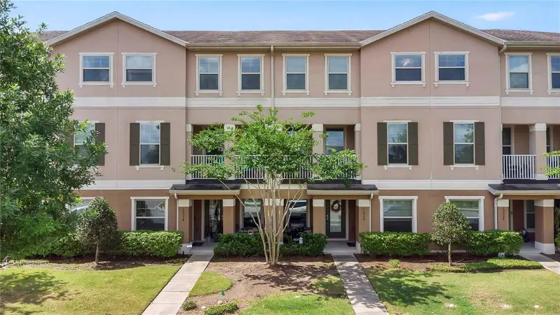 10534 Green Ivy Ln, FL