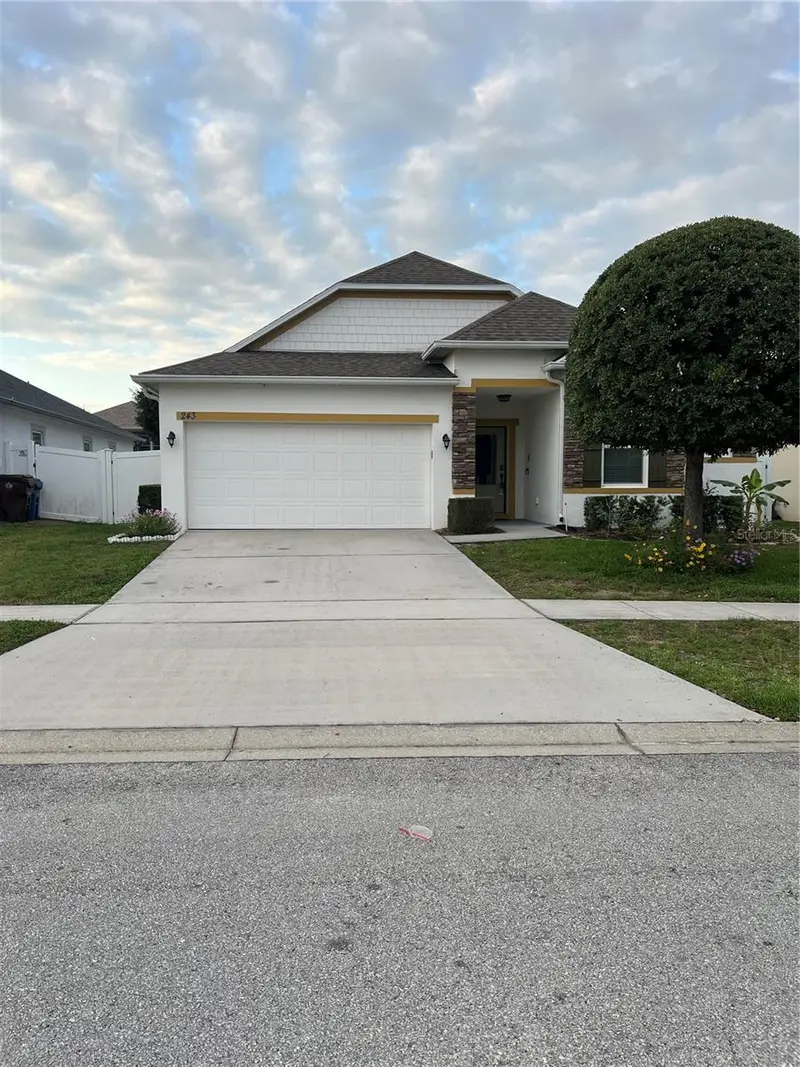 243 Milestone Dr, FL