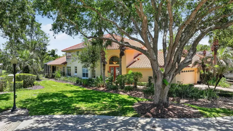 10 Monterrey Dr, FL
