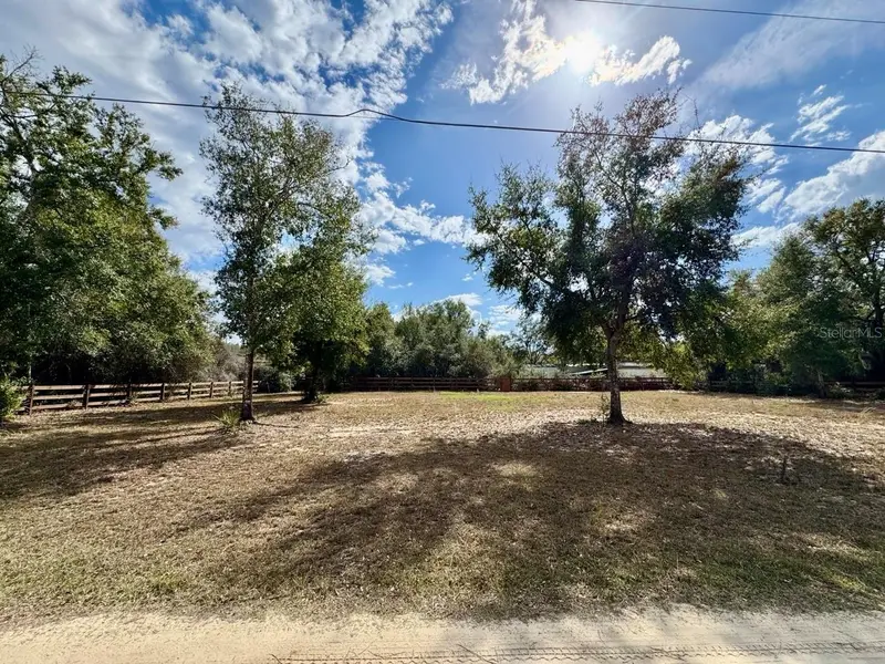 Ne 135th St, FL