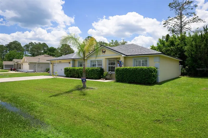 18 Phoenix Ln, FL