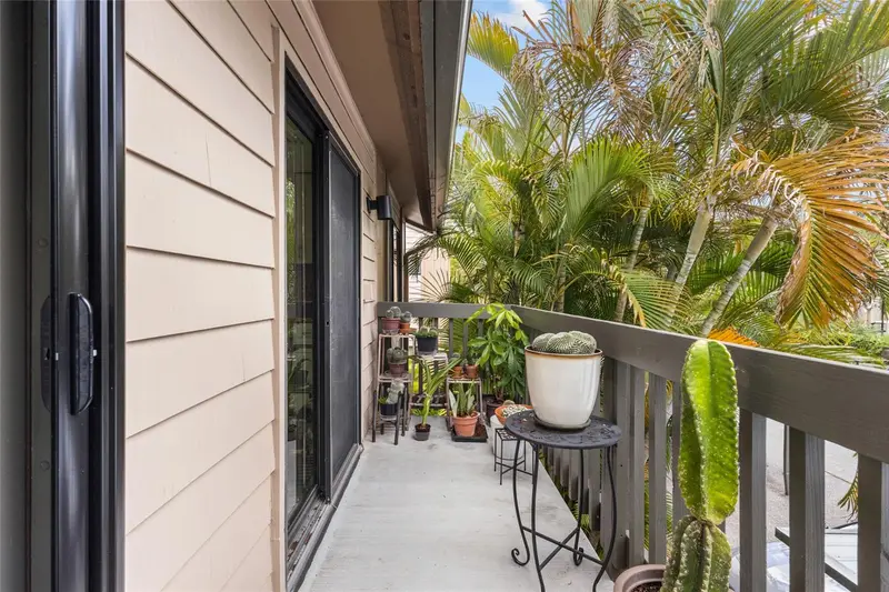 1702 Glenhouse Dr #410, FL