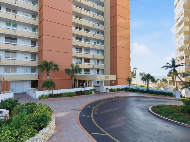 17900 Gulf Blvd #12c, FL