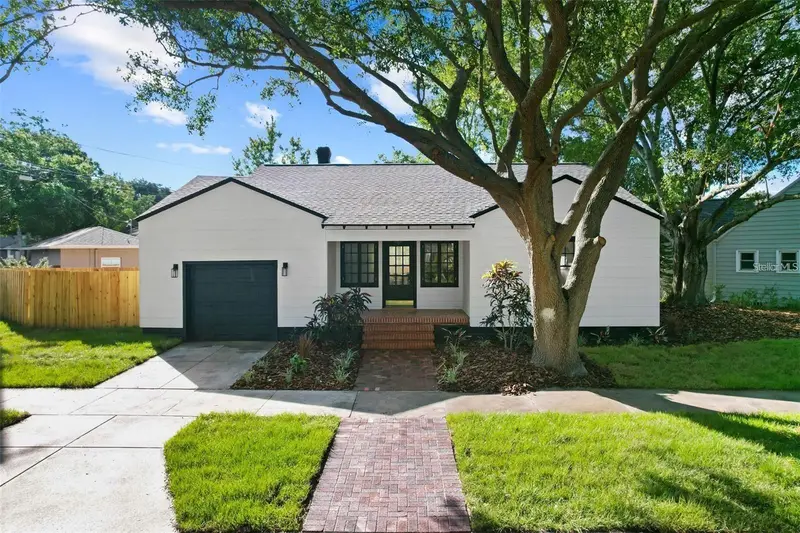 1224 Greenwood Ave N, FL