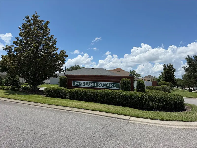 945 Tramells Trl, FL