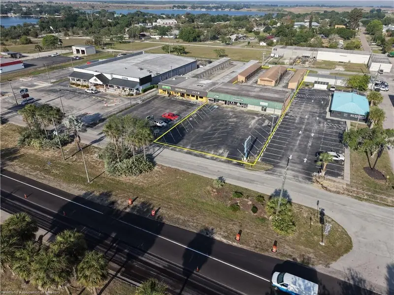 708 Us 27 S, FL