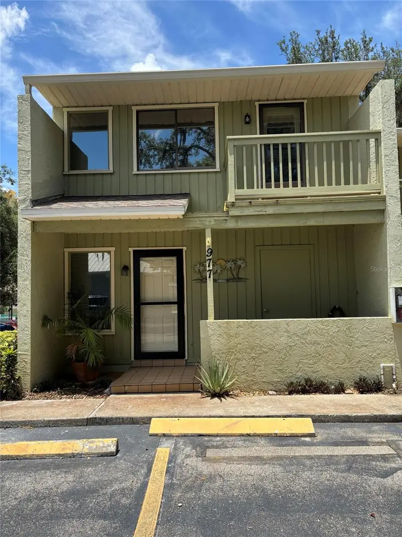 1561 Lakeview Dr #977, FL