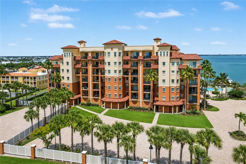 5301 Gulf Blvd #A304, FL