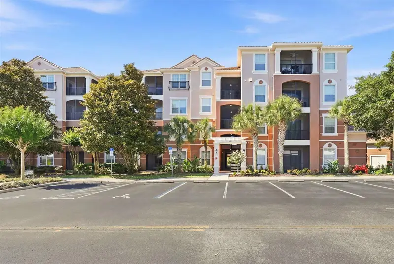 8252 Civita Dr #202, FL