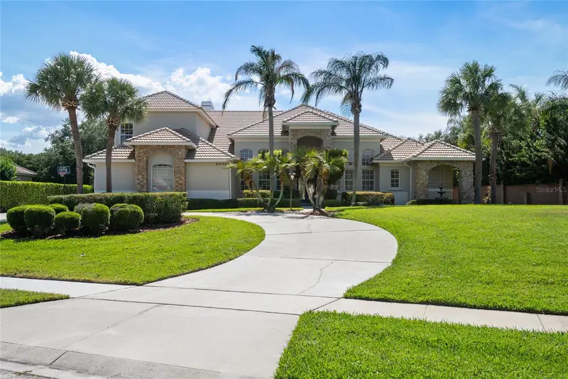 2002 Water Key Dr, FL