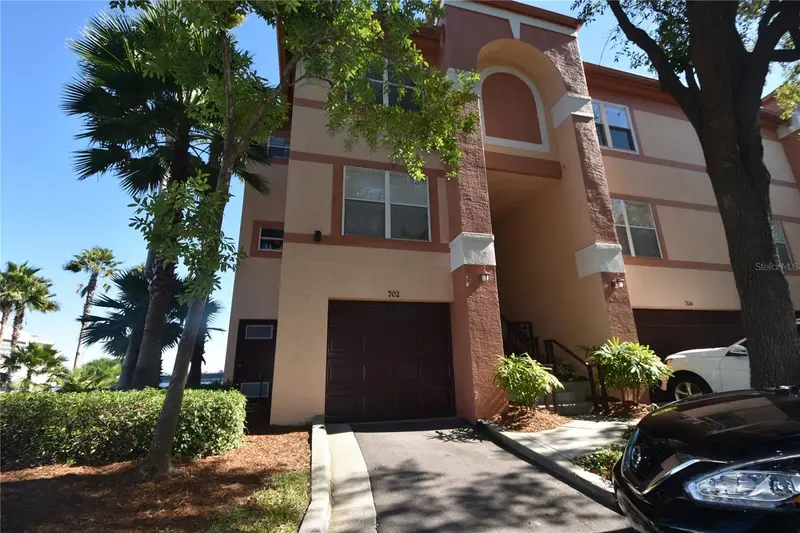 702 Coral Reef Dr #702, FL