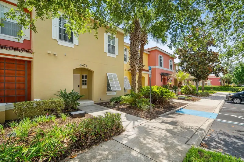 8474 Crystal Cove Loop, FL