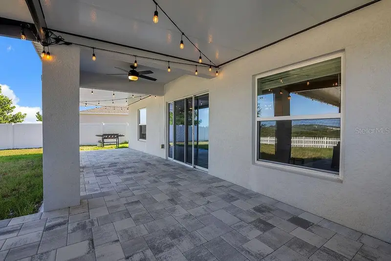 1033 Calico Pointe Cir, FL