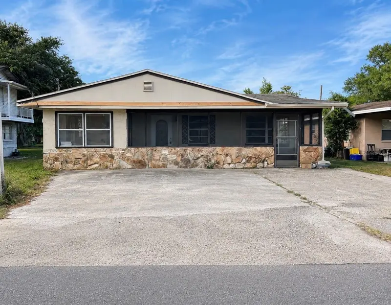 1204 W Alsobrook St, FL