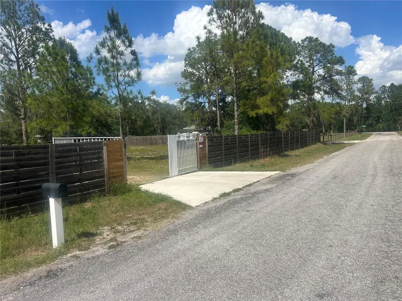 4 Eden Cemetery Rd, FL
