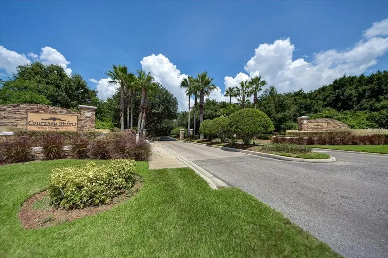 2407 Courtney Meadows Ct #104, FL