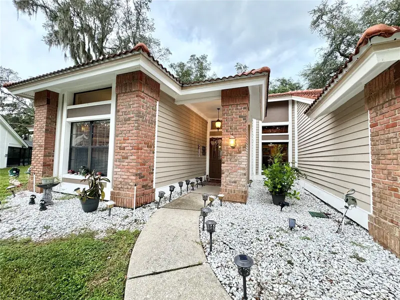 5455 Pine Bark Ln, FL