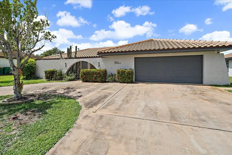 3041 Clifford St, FL