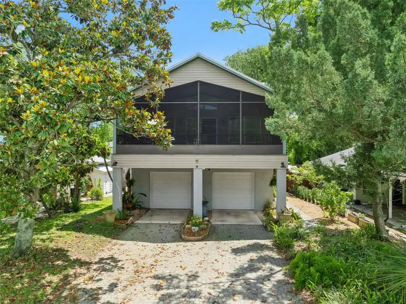 11 Lisbon St, FL
