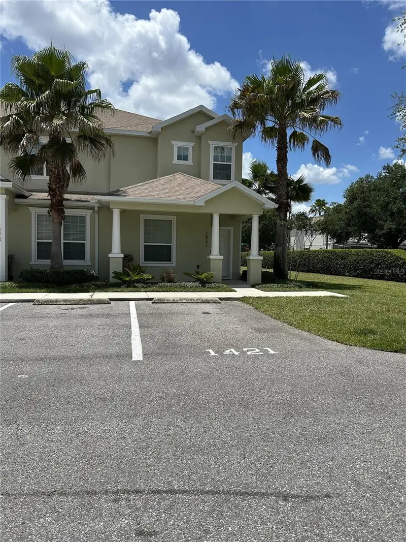 1421 Retreat Cir, FL